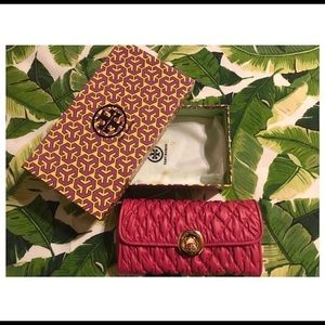 Tory Burch wallet/clutch
